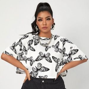 Drop shoulders allover butterfly print tee